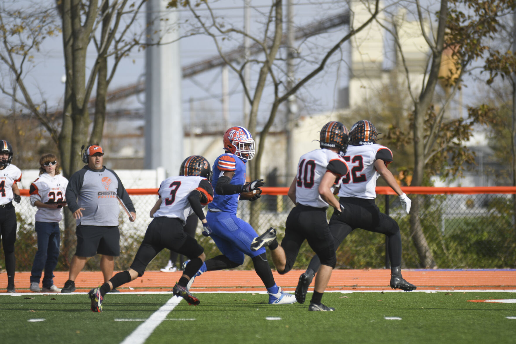 103022-dec-spt-st-teresa-football-gallery_07.JPG